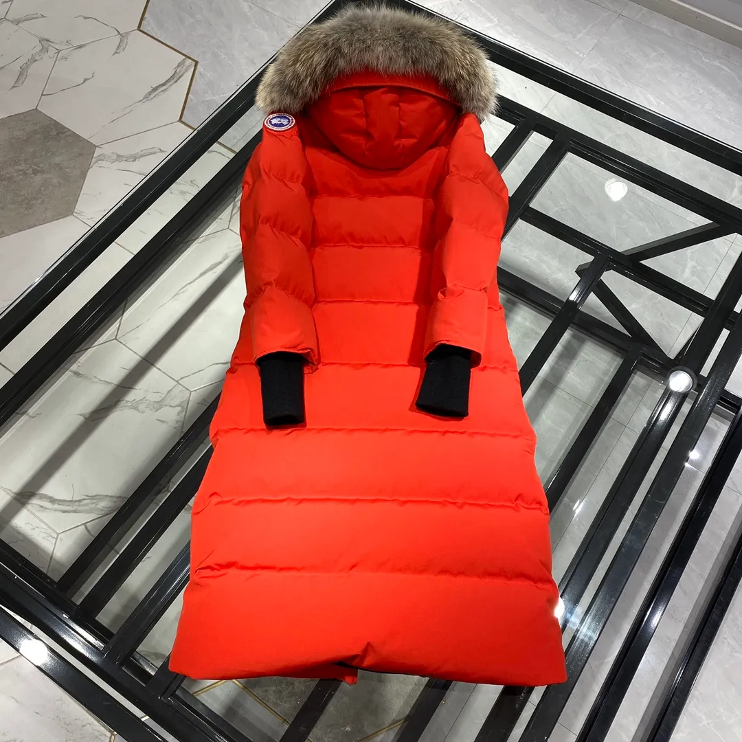 P860 🇨🇦Top original Big Goose 22 parka-red tile display🇨🇦